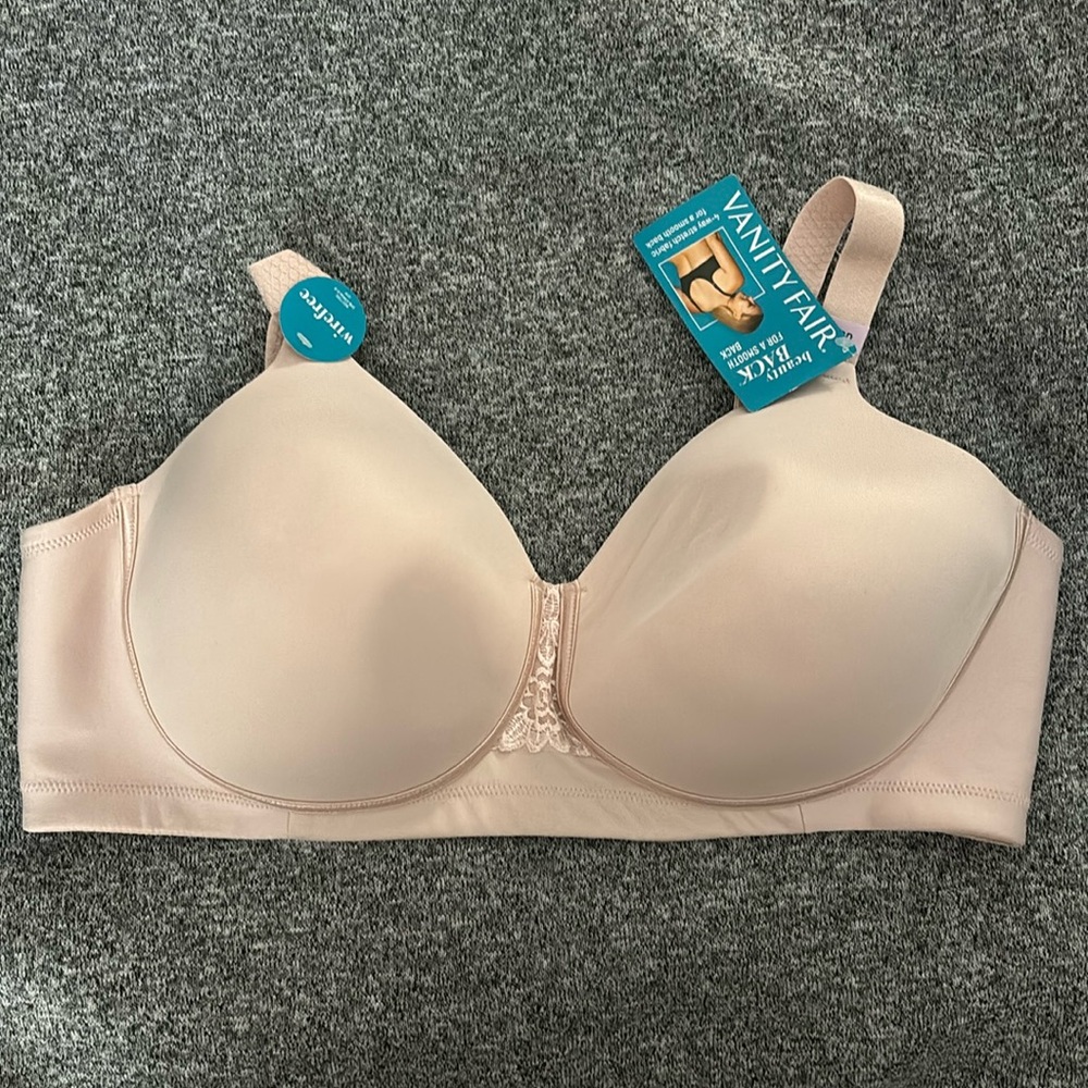 Vanity fair light pink wire free bra.